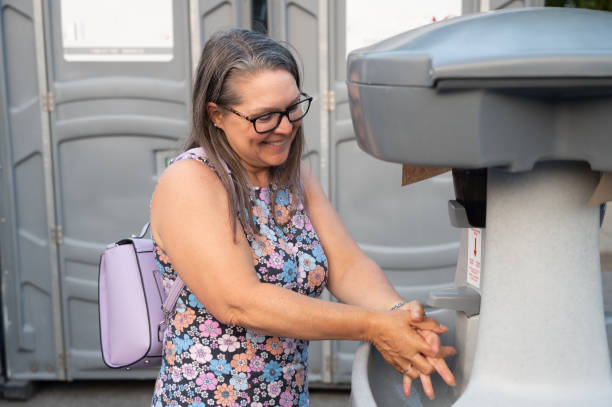 Best Portable restroom trailer rental  in Kelseyville, CA